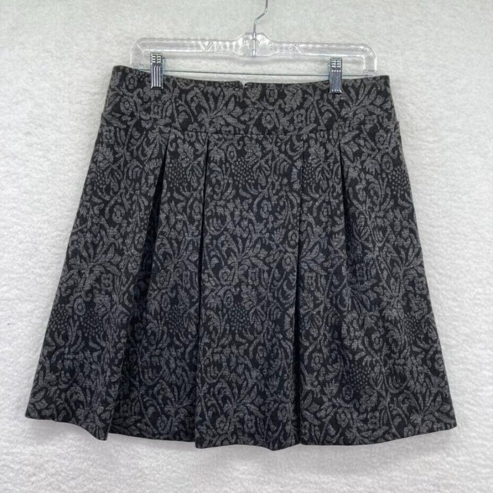 Loft Womens Pleated Skirt Size 12 Petite Black Gray Damask Look Knee Length‎ New